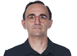  赛前预判精准，辽宁险胜广州；乌戈肯定防守韧性，成功化解三分危机。 体育新闻