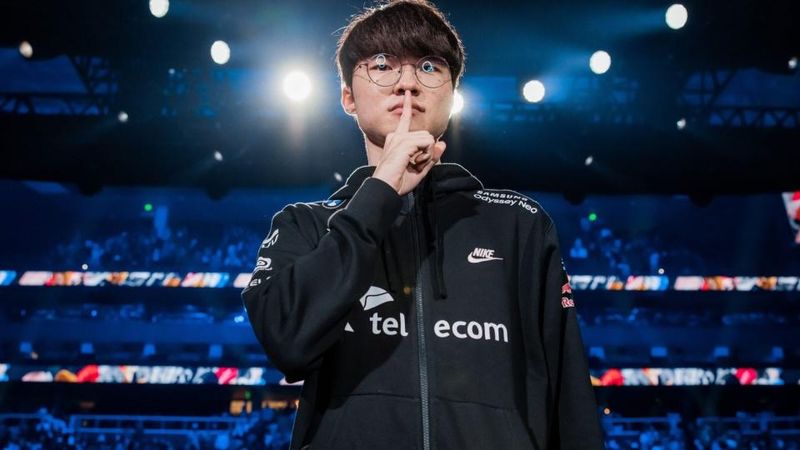 中韩队伍碾压先锋赛;欧洲联赛热度下滑,线上模式成可能选项。 游戏攻略