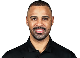 乌度卡反思火箭失利;开局缺乏尊重与侵略性;第一节失分直接影响全局。 体育新闻