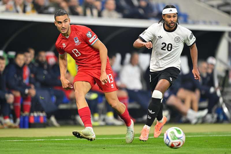 VAR沉默之谜:足球判罚中的技术悖论与系统性盲区 体育新闻