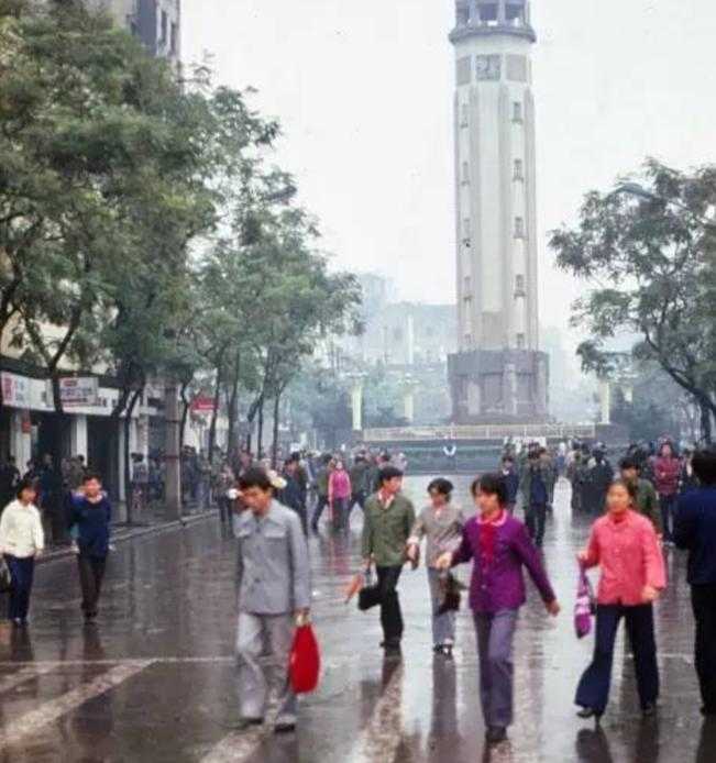  技术视角下的山城蜕变：1983—2023年重庆城市发展深度解析 文化旅游