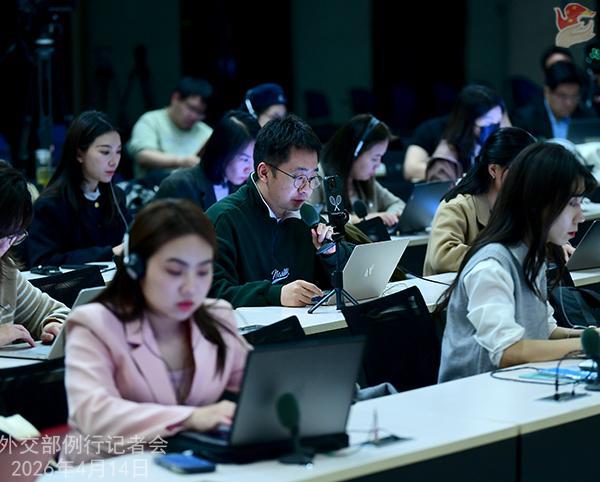 【外交交锋深度解析】霍尔木兹困局与大国博弈:美国的封锁为何注定失败 新闻 【外交交锋深度解析】霍尔木兹困局与大国博弈:美国的封锁为何注定失败 新闻 【外交交锋深度解析】霍尔木兹困局与大国博弈:美国的封锁为何注定失败 新闻