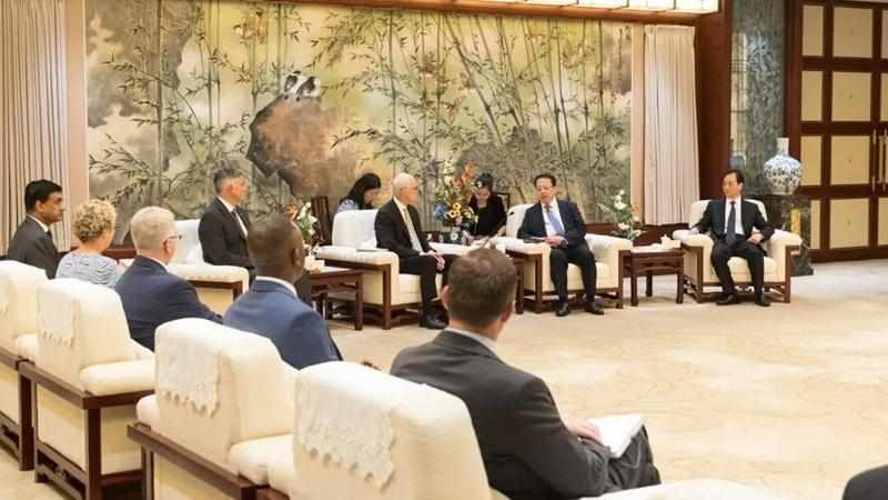 美国退群世卫:2.6亿美元账单背后的全球公卫权力博弈 新闻