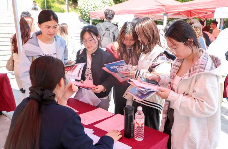 8000+岗位背后的精准匹配:潍坊护理职业学院如何破解卫校生就业难题 教育招生