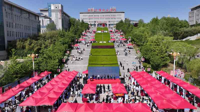 8000+岗位背后的精准匹配:潍坊护理职业学院如何破解卫校生就业难题 教育招生